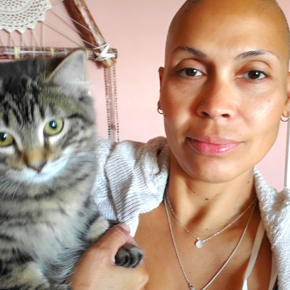 Meet your Posher, Cori - Picture 1 of 1